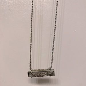 Kendra Scott bar necklace